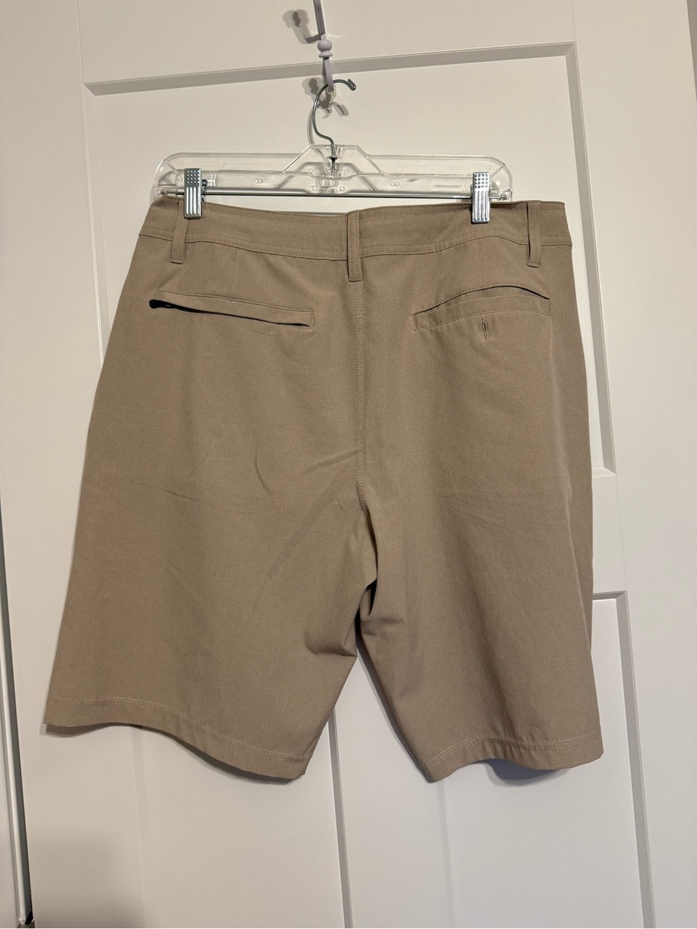 Hang Ten Men's Khaki Flat-Front Shorts - Picture 9 of 10